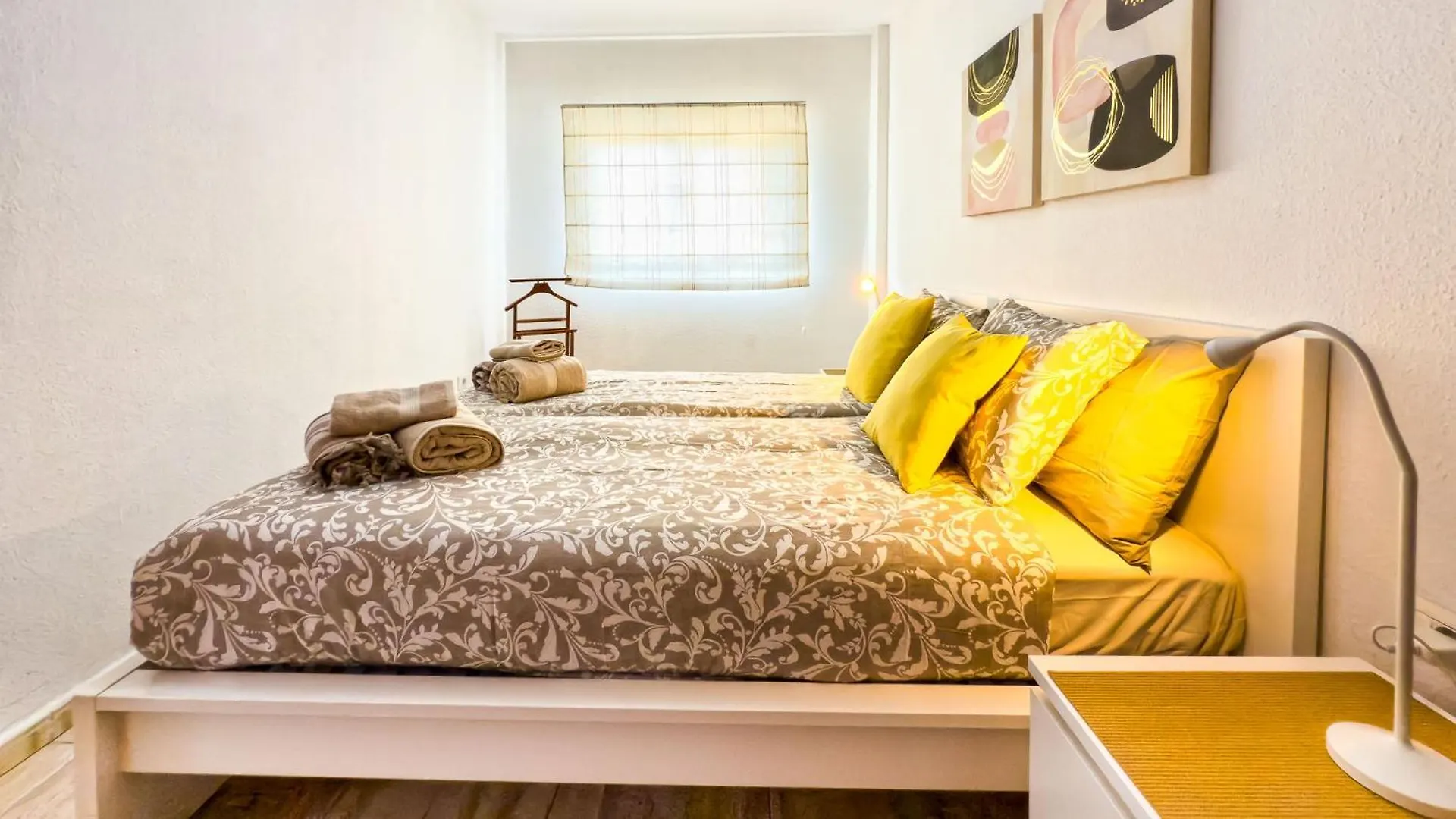 Primavera Apartment With Heated Pool パルム・マール